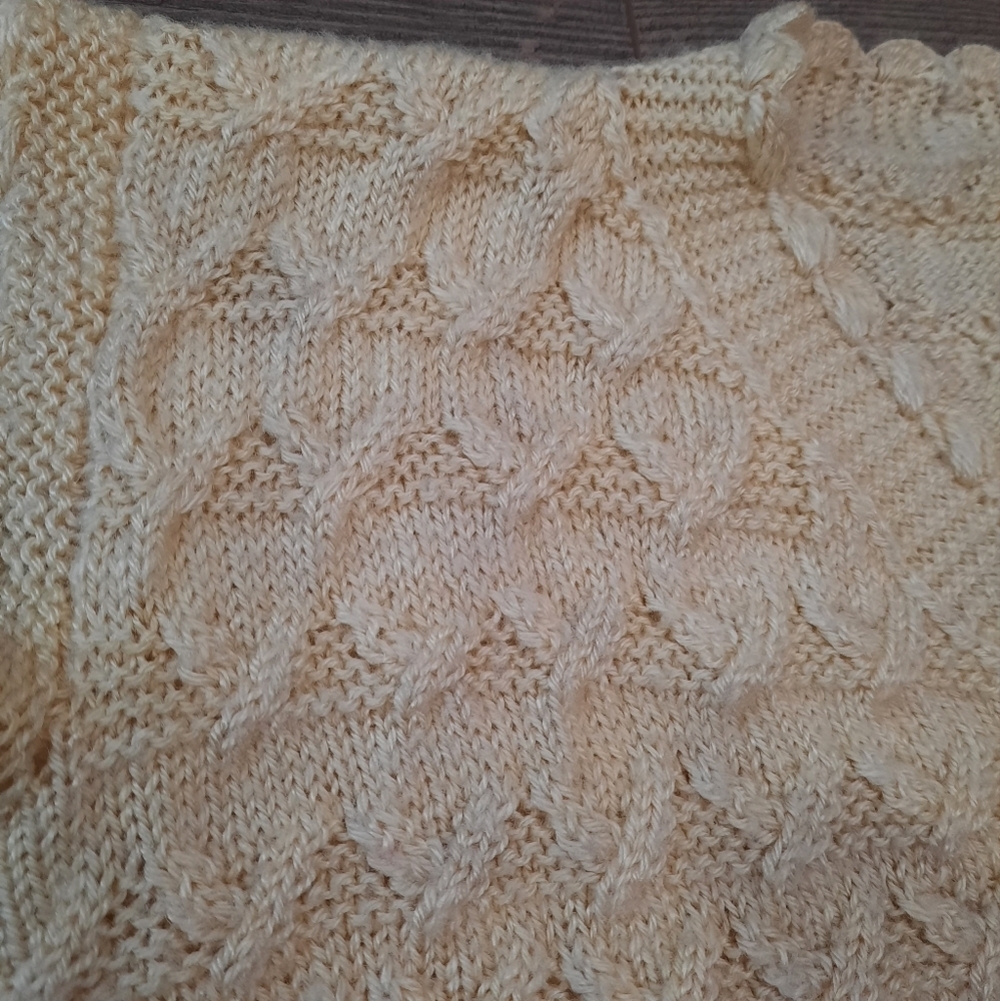 Vintage Cream Cable Knit Crochet Sweater Vest Cottagecore Boho Country - Picture 10 of 11